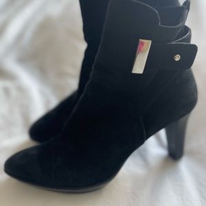 Aquatalia Rouge Ankle boot - Black suede Size 9